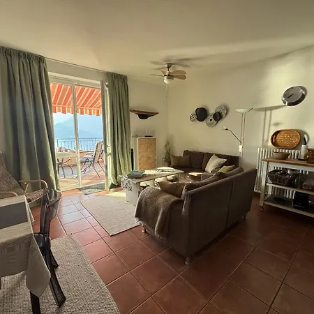 2-bedroom Lakeview Mastena Belvedere Apartamento