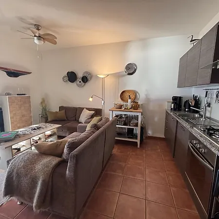 Apartamento 2-bedroom Lakeview Mastena Belvedere