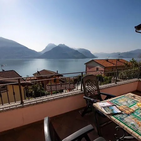 2-bedroom Lakeview Mastena Belvedere San Siro (Lombardy)