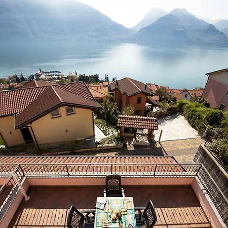 2-bedroom Lakeview Mastena Belvedere Apartmán San Siro (Lombardy)