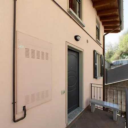 2-bedroom Lakeview Mastena Belvedere * San Siro (Lombardy)