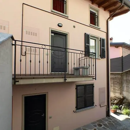 2-bedroom Lakeview Mastena Belvedere شقة