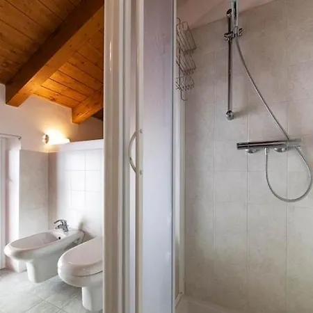 2-bedroom Lakeview Mastena Belvedere Appartement *