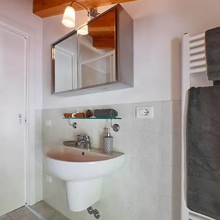 شقة 2-bedroom Lakeview Mastena Belvedere