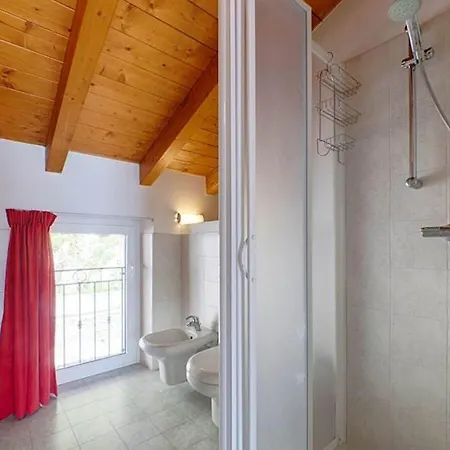 Lejlighed 2-bedroom Lakeview Mastena Belvedere