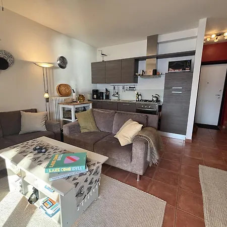 2-bedroom Lakeview Mastena Belvedere Lejlighed